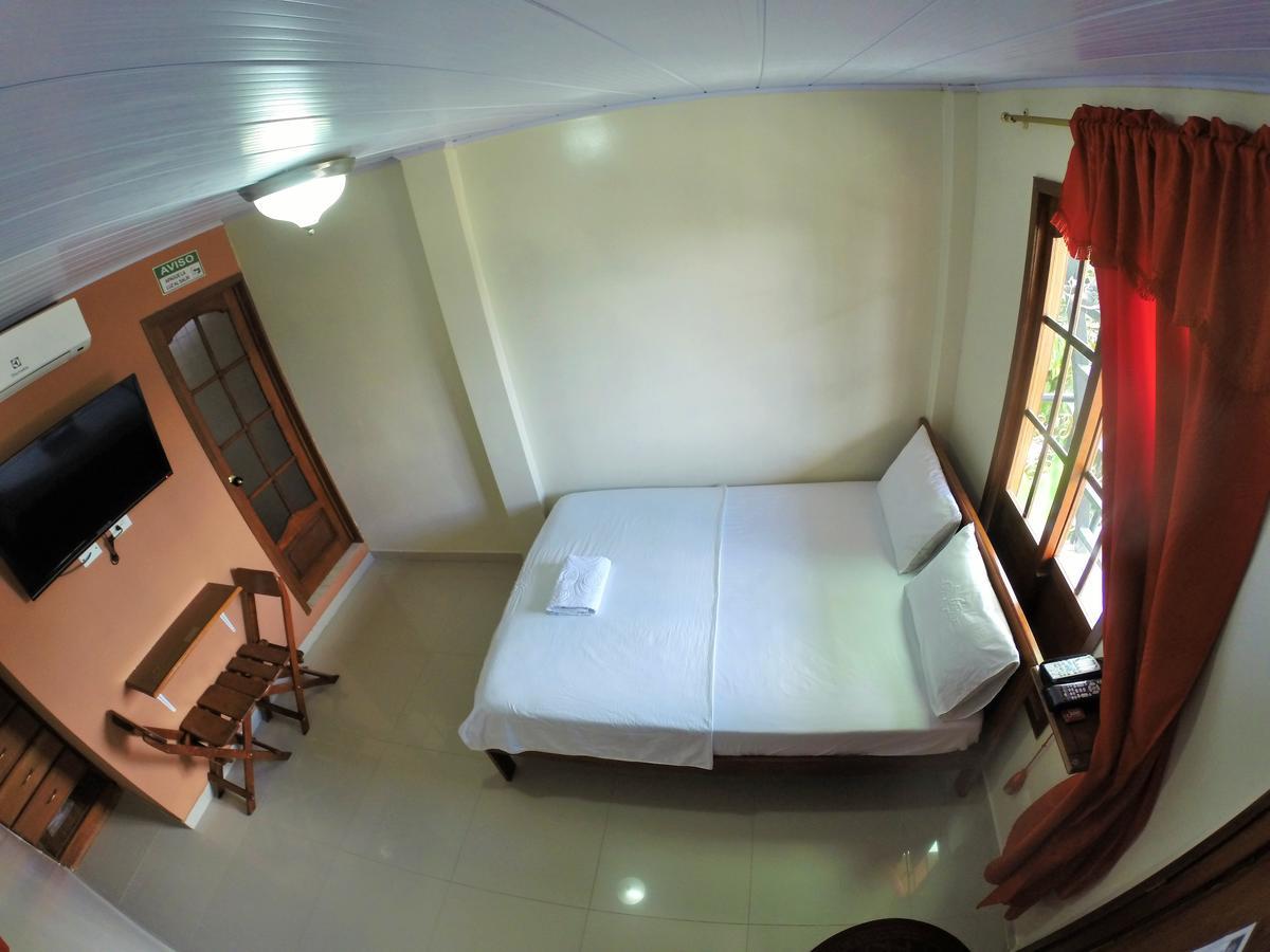 Hostal La Esperanza Leticia Esterno foto